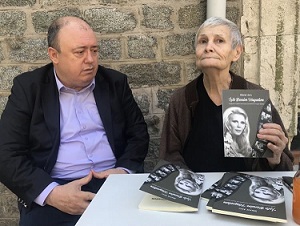 EFSANE OYUNCUYU AĞLATAN KİTAP