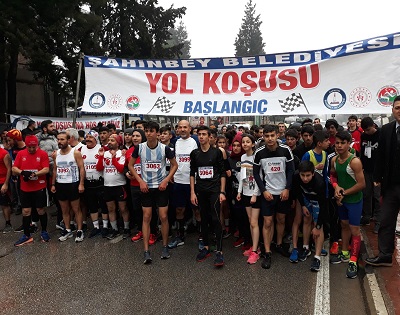 ŞAHİNBEY'DE 98. YIL COŞKUSU