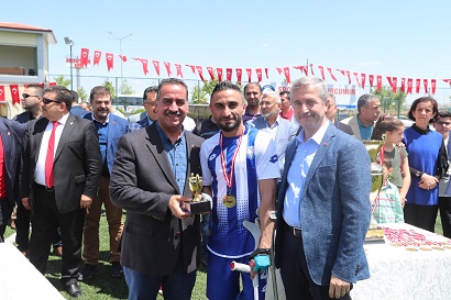  ŞAMPİYON KUPASINA KAVUŞTU