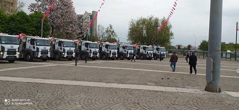 TÜM İLLERDE OLDUĞU GİBİ GAZİANTEP DE 23 NİSAN KUTLAMALARI RENKLİ GÖRÜNTÜLER SAHNE OLDU