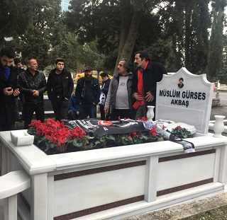 Müslüm Gürses, Sevenleri Tarafından Kabri Başında Anıldı