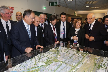 -GAZİANTEP, FRANSA MIPIM FUARI'NDA YABANCI YATIRIMCILARA ANLATILIYOR