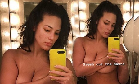 ’New York’un yarısıyla yattım’ diyen büyük beden model Ashley Graham, oğlunu emzirirken poz verdi