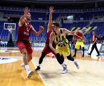 Fenerbahçe beko 2’de 2 yaptı
