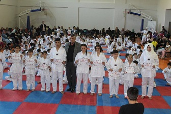 YAKLAŞIK 200 TAEKWONDOCU BİR ÜST KUŞAĞA TERFİ ETTİ