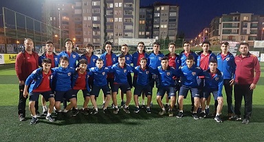 ATAKUM BELEDİYESPOR U 15 TAKIMI GÖRELE' YE GOL YAĞDIRDI