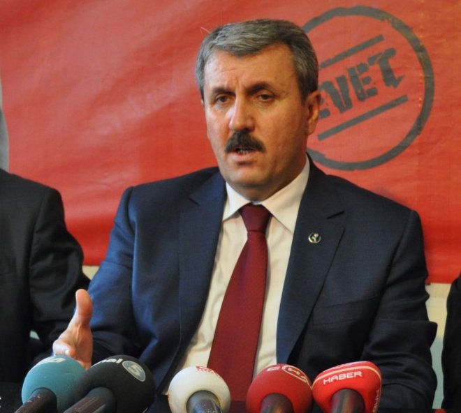 'GENÇLERİMİZİN İDEALİ SURVİVOR YARIŞMACISI OLMAK DEĞİL VEKİL OLMAK OLSUN'