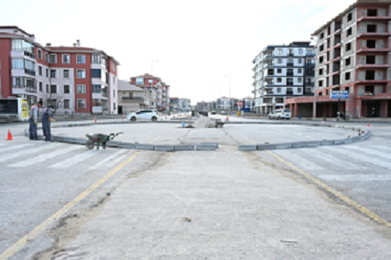 206 ve 209 caddelerinin kesişimine dönel kavşak yapılıyor