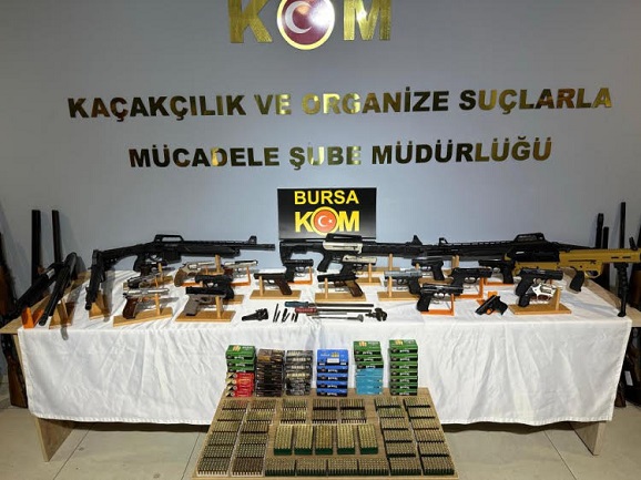 Bursa’da, tefeci ve ruhsatsız silah operasyonunda 34 gözaltı