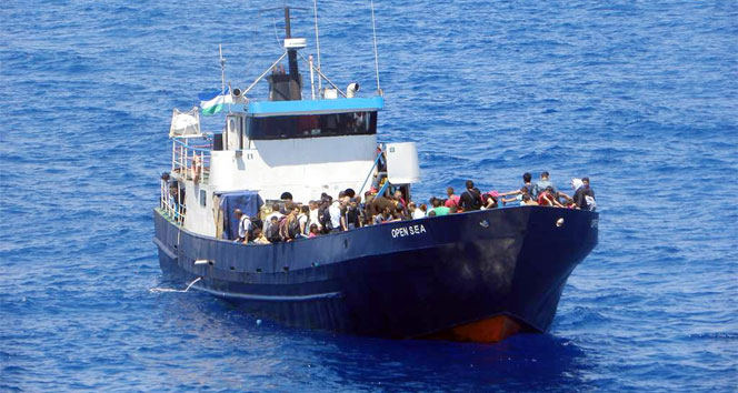 Pilos Açıklarında 85 Göçmen Taşıyan Yelkenli Gemi Tespit Edildi