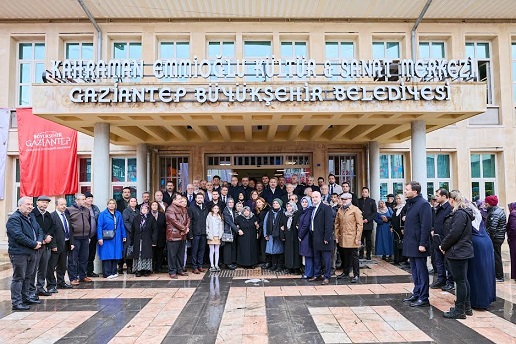 İLİM, KÜLTÜR VE SANAT İNSANI KAHRAMAN EMMİOĞLU’NUN İSMİ GAZİANTEP SANAT MERKEZİ’NDE YAŞAYACAK   