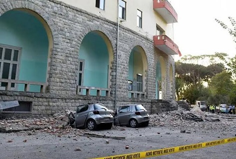 ARNAVUTLUK’TA 6.4 BÜYÜKLÜKTE DEPREM