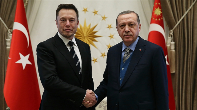 Gazze’yi kan gölüne çeviren İsrail Başbakanı Binyamin Netanyahu, ABD Kongresi’nde ayakta alkışlanan bir konuşma yaparken skandal görüntülere dikkat çeken bir isim de yansıdı.