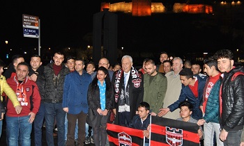 Taraftardan Celal Doğan'a sürpriz