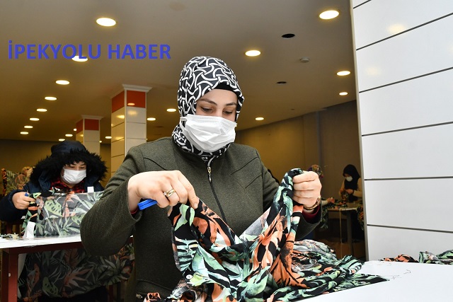 Bin kişiye istihdam kapısı açan Büyükşehir, iş arayanlarla işverenleri buluşturuyor