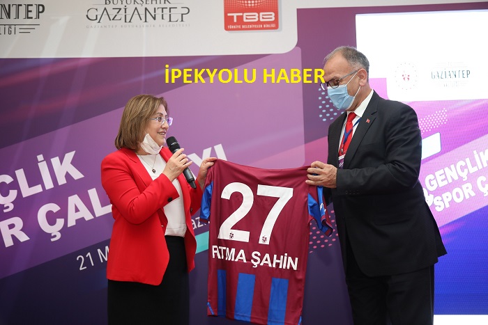GENÇLİK VE SPOR ÇALIŞTAYI GAZİANTEP’TE YAPILDI   