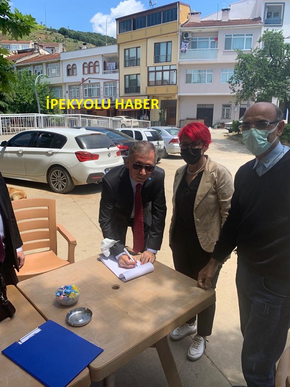 İYİ Parti’den Armutlu’ya “Tam Teşekkülü Devlet Hastanesi” için imza kampanyası
