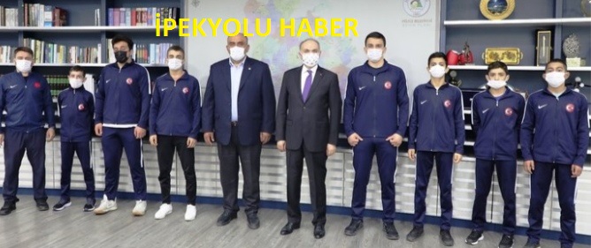 TAKIM HALİNDE TÜRKİYE ÜÇÜNCÜSÜ OLDULAR.