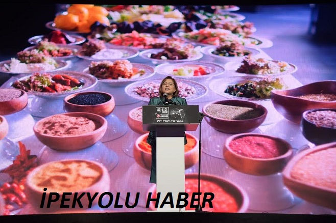 BAŞKAN ŞAHİN GASTROSHOW AÇILIŞ PROGRAMINA KATILDI