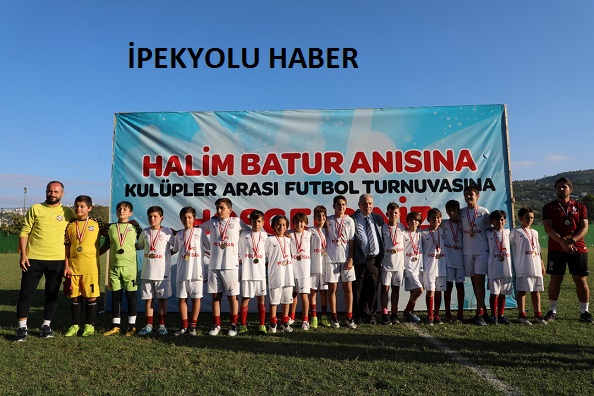HALİM BATUR TURNUVASININ KAZANANI KADIKÖYSPOR OLDU