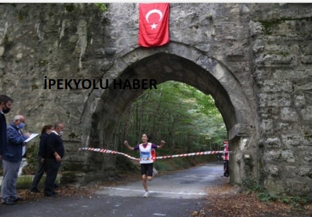 EYÜPSULTAN’DA İSTANBUL’UN KURTULUŞ GÜNENE ÖZEL KOŞU DÜZENLENDİ.