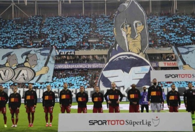 GALATASARAY 7 HAFTADIR LİGDE KAYIP.