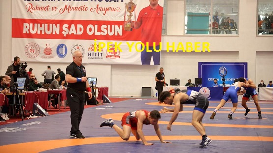 Büyükşehirli Güreşçi Türkiye Şampiyonu Oldu
