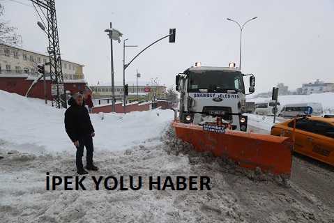 ŞAHİNBEY BELEDİYESİ KARLA MÜCADELESİNİ SÜRDÜRÜYOR