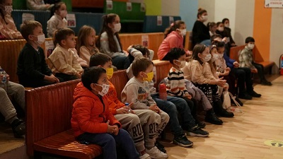 ÇOCUKLARA YÖNELİK TİYATRO ETKİNLİKLERİ DEVAM ETTİ