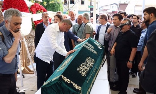USTA ŞAİR YAZAR MEVLANA İDRİS SON YOLCULUĞUNA UĞURLANDI 