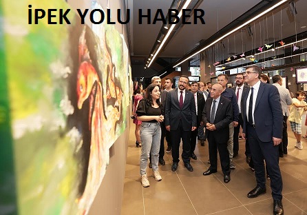  175 ESER, SANATSEVERLERİN BEĞENİSİNE SUNULDU