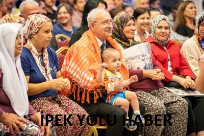 CHP Genel Başkanı Kılıçdaroğlu Ödemiş’te çiftçilerle buluştu