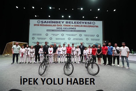 BAŞKAN TAHMAZOĞLU’NDAN SPORCULARA HEDİYE YAĞMURU