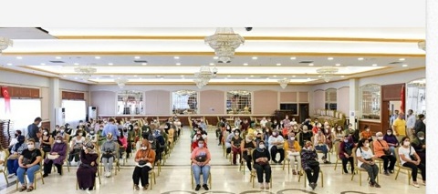 ESENYURT’ BELEDİYESİ  200. KADINI İŞE ALDI.