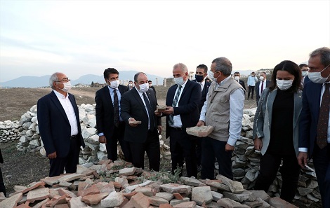  Sanayi ve Teknoloji Bakanı Mustafa Varank Başkan Zolan İle Laodikya’yı Ziyaret Etti