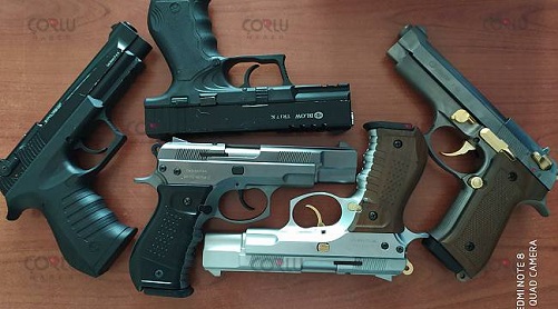 KURU SIKI SİLAHLARI GERÇEK SİLAH HALİNE GETİREN İMALATHANEYİ BASKIN YAPILDI.