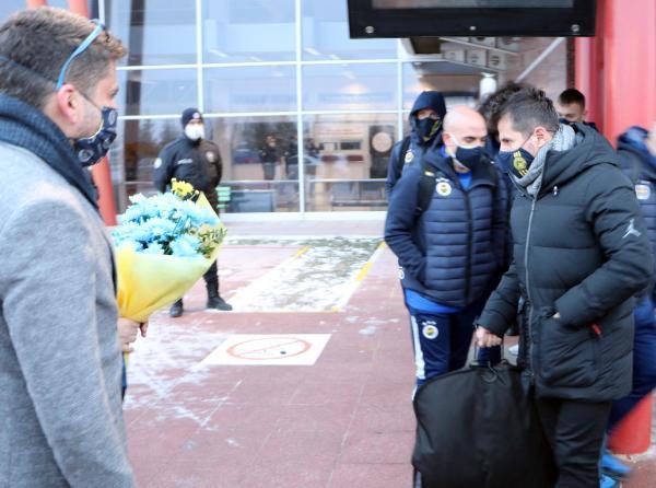 Büyükşehir Belediye Erzurumspor’a konuk olacak Fenerbahçe, karşılaşma için Erzurum’a geldi.