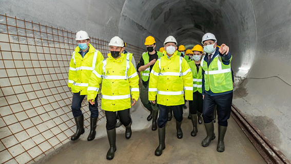 CHP Lideri Kılıçdaroğlu Narlıdere metro hattında yapım çalışmalarını inceledi