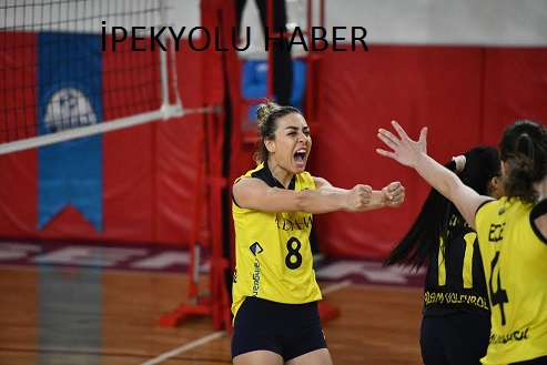 DERBİDE KAZANAN YİNE ADAM VOLEYBOL