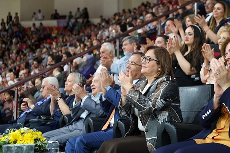 GAZİANTEP BÜYÜKŞEHİR’DEN BİN BAĞLAMA BİN UMUT KONSERİ