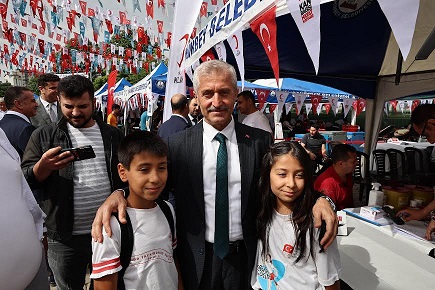 ŞAHİNBEY BELEDİYESİ’NDEN YENİ REKOR:     İKİ GÜNDE 13.127 ÜNİTE KAN BAĞIŞI