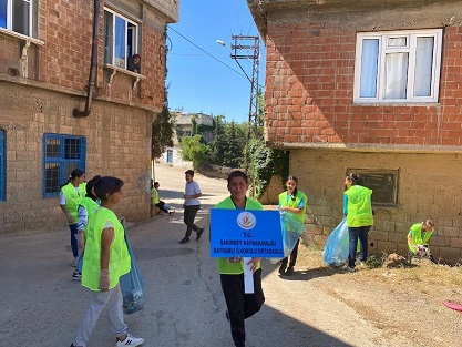 BAYRAMLI İLKOKULU-ORTAOKULUNDAN DÜNYA ÇEVRE     GÜNÜ’NDE ATIK TOPLAMA ETKİNLİĞİ