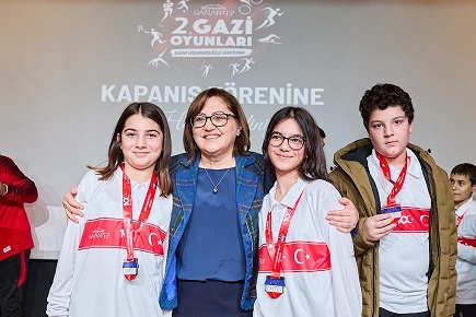 2’NCİ GAZİ OYUNLARI’NIN KAPANIŞ PROGRAMI YAPILDI