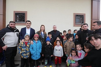 BAŞKAN TAHMAZOĞLU VE MİLLETVEKİLİ BAKBAK KÖYLERDEKİ VATANDAŞLARI ZİYARET ETTİ