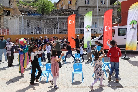 BAYRAMIN COŞKUSU, ŞEHİTKAMİL’İN EN ÜCRA NOKTASINA KADAR TAŞINDI