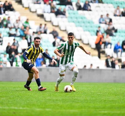 Bir oyuncunun sözleşmesi  Bursaspor’da feshedildi