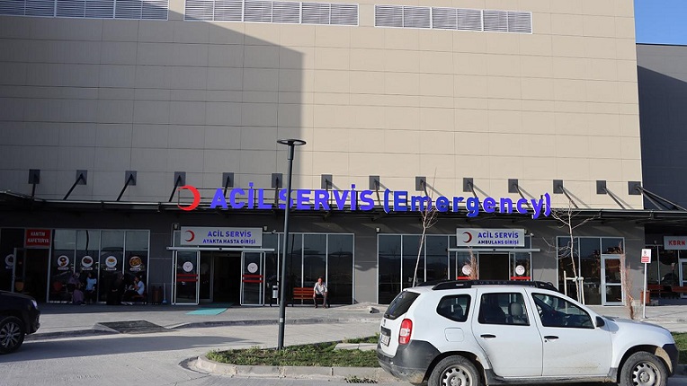 Doğum Günü Pastası Yiyen 12 Öğrenci Hastanelik Oldu