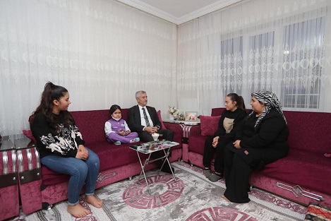 BAŞKAN TAHMAZOĞLU AİLE ZİYARETLERİNİ SÜRDÜRÜYOR