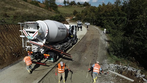 Büyükşehir’den örnek yol yapım dönemi