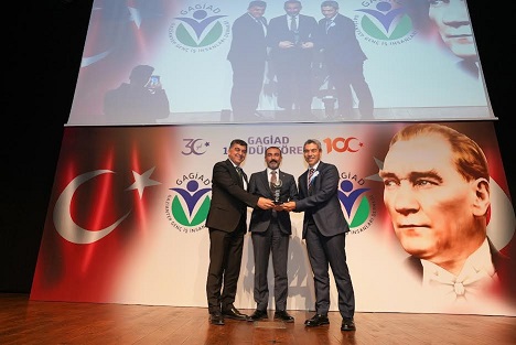 D.T. ŞEHİTKAMİL SAHNESİ’NE ‘SANAT’ ÖDÜLÜ  -BAŞKAN FADILOĞLU: “BİR HEDEFİMİZ VARDI”